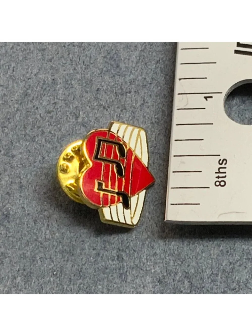 Heart Musical Notes Lapel Pin 0.75 In Gold Red Black Music Staff Enamel Tack